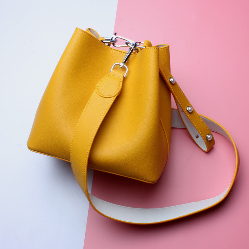 Reveloire® Shoulder and Crossbody Bag: Practical and Elegant