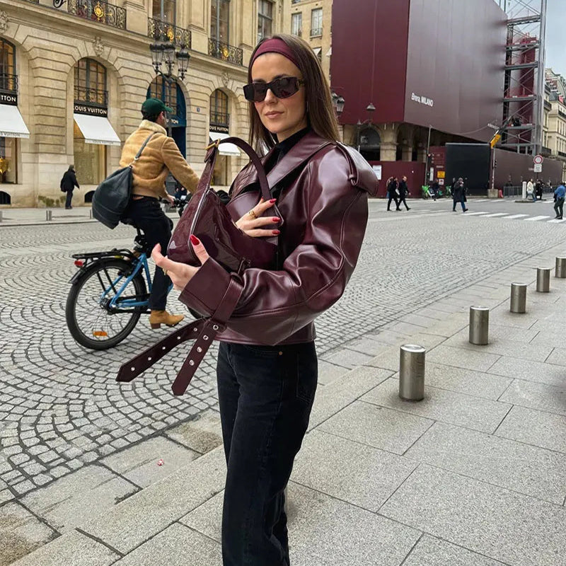 Reveloire® Veste courte en cuir verni bordeaux de luxe