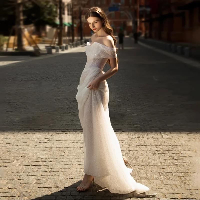 Robe de soirée de mariée Hepburn Style avec voile et traîne