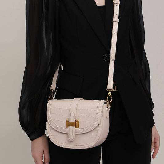 Versatile Shoulder and Crossbody Bag