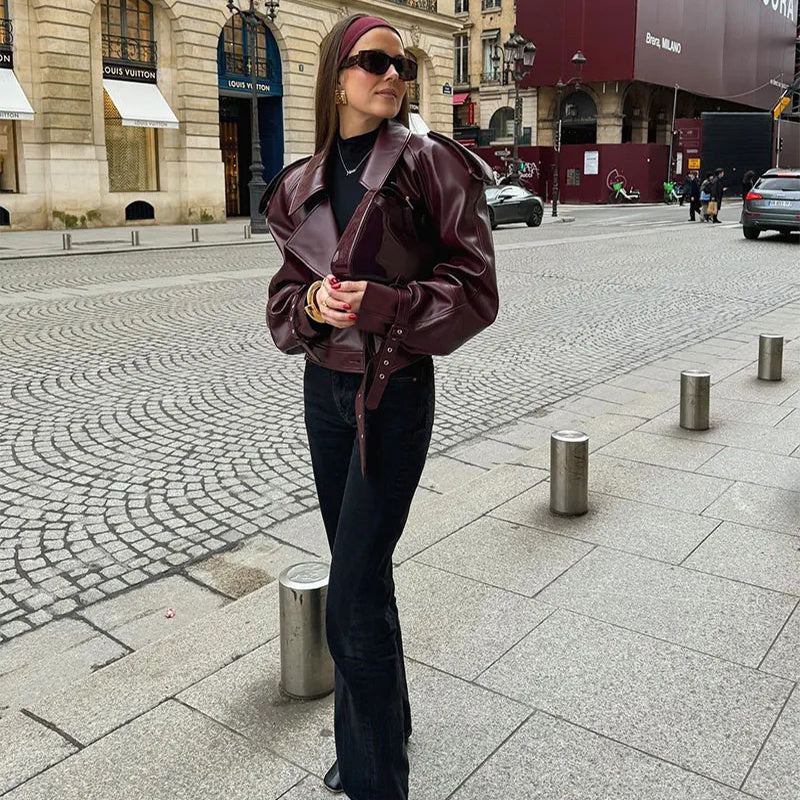 Reveloire® Veste courte en cuir verni bordeaux de luxe