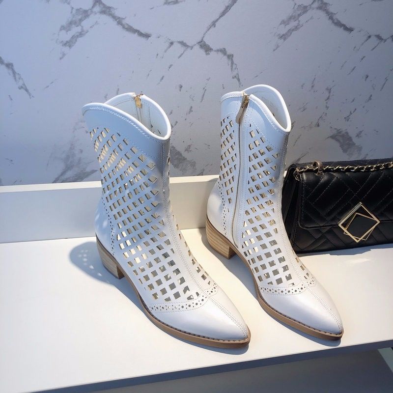 Reveloire® martin short ankle boots with breathability and mesh detail.