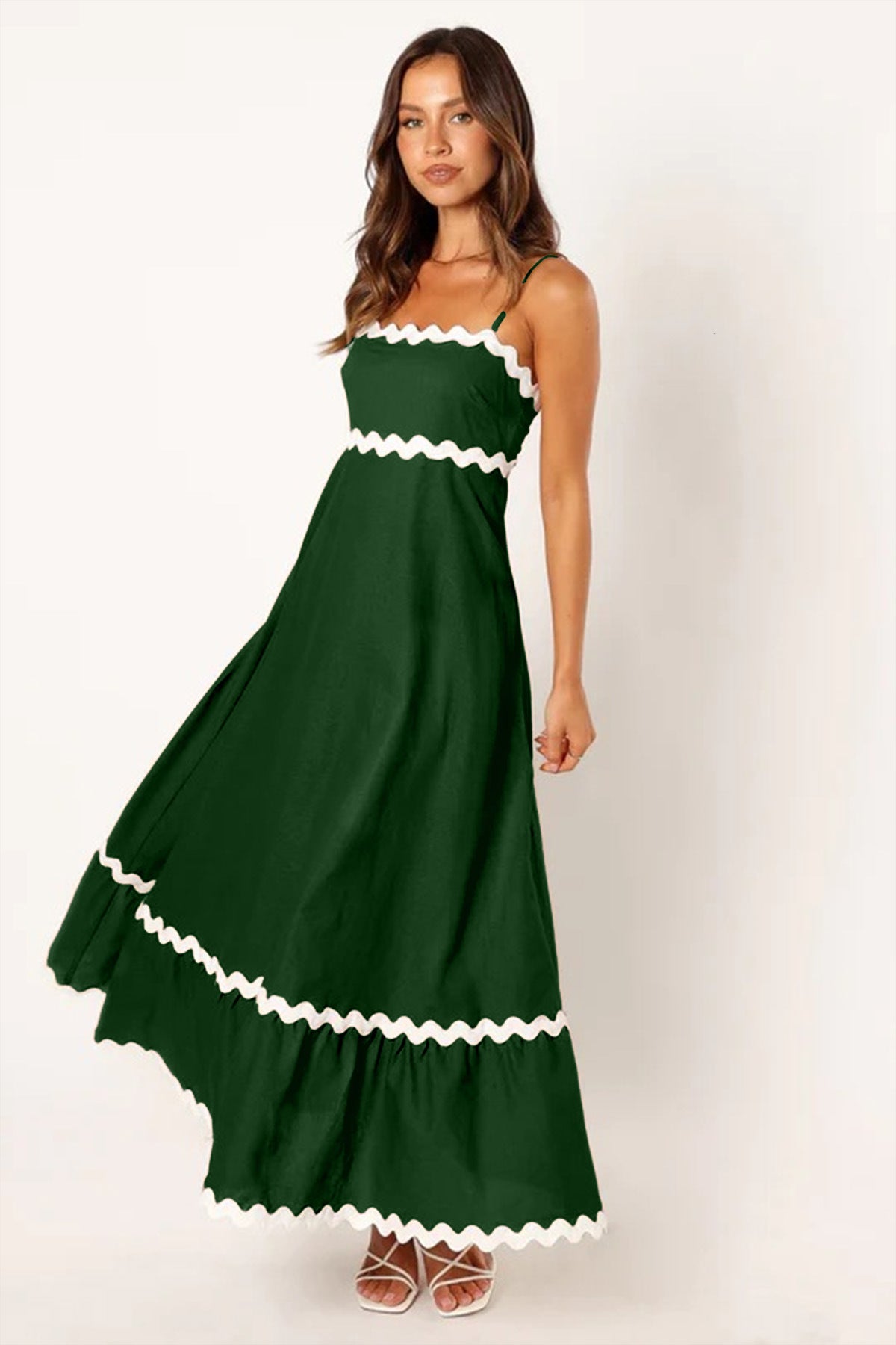 Reveloire® - Long dress with wavy pattern straps