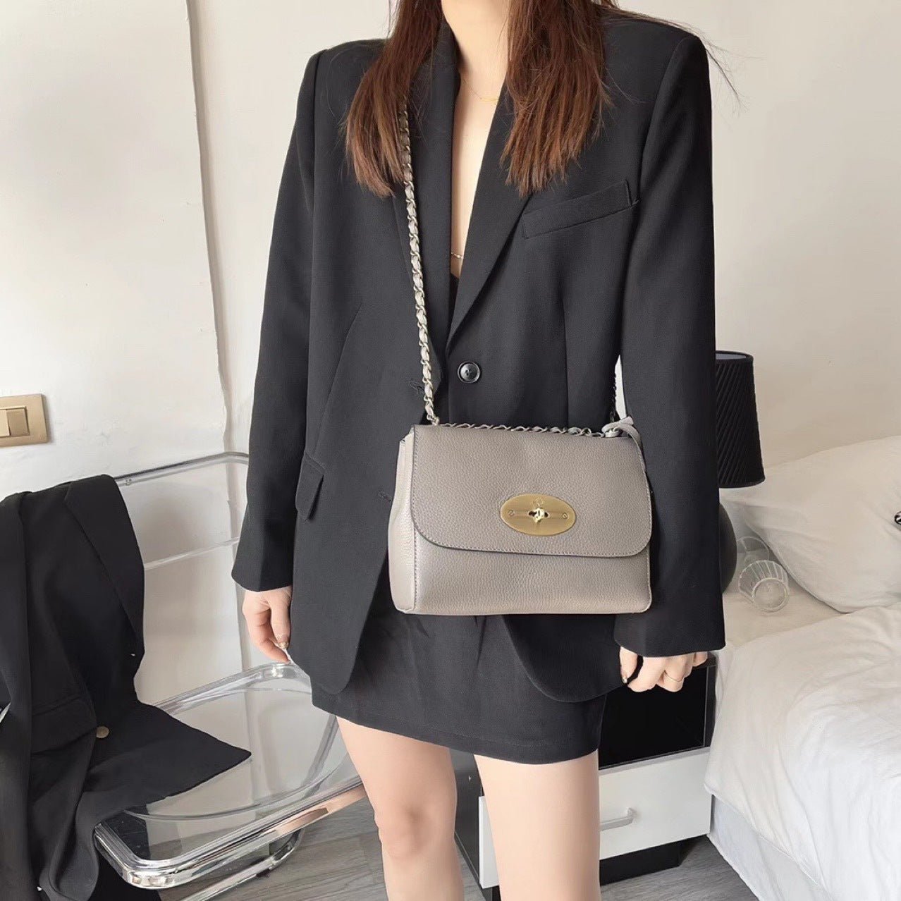 Mini sac carré en cuir à boucle chic - Reveloire