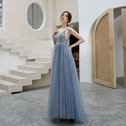 Nouvelle Robe de Bal en Tulle à Perles et Col en V - Reveloire